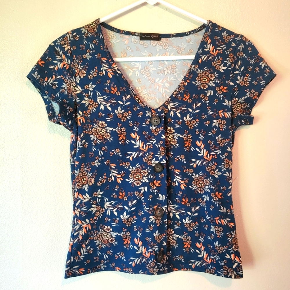 Urban episode small floral blue/orange vneck shirt ,with button esthetic